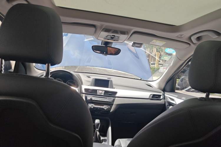 Used BMW X1 2018 sDrive20Li Leading Model Headliner
