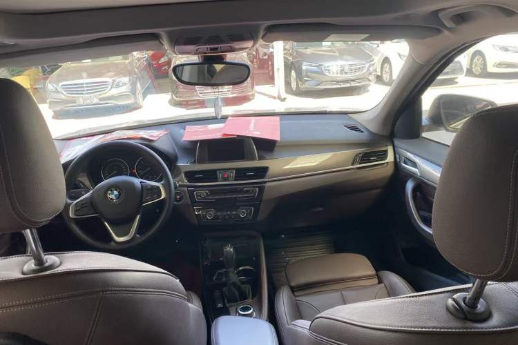 Used BMW X1 2018 xDrive20Li Luxury Edition Interior 2