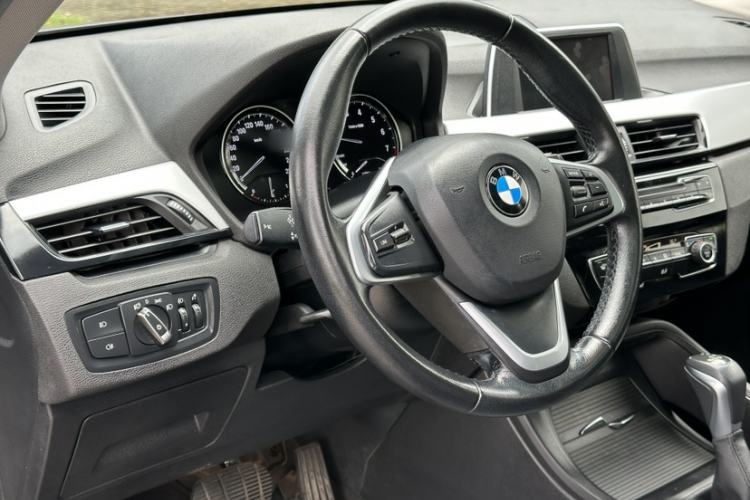 Used BMW X1 2018 sDrive18Li Fashion Model Interior 2
