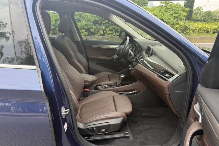 Used BMW X1 2018 sDrive18Li Luxury Model Interior 2