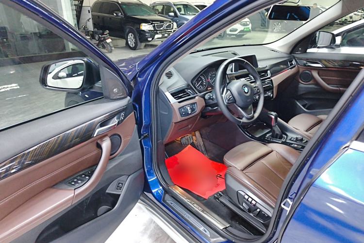 Used BMW X1 2018 sDrive18Li Luxury Model Interior 3