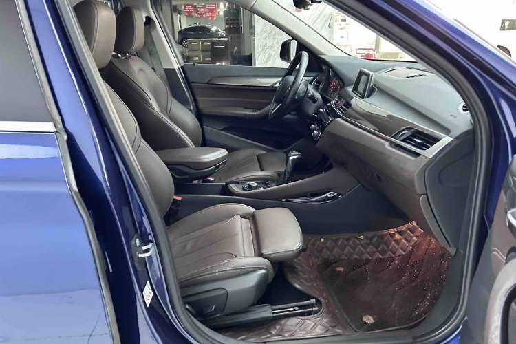 Used BMW X1 2018 sDrive18Li Luxury Model Interior 3