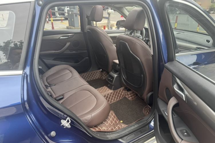 Used BMW X1 2018 sDrive18Li Luxury Model Interior 3