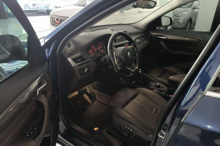 Used BMW X1 2018 sDrive18Li Luxury Model Interior 3