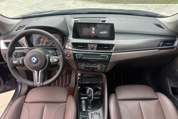 Used BMW X1 2018 sDrive18Li Luxury Model Interior 4