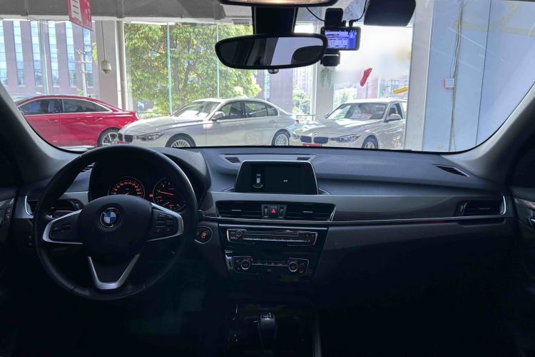 Used BMW X1 2018 sDrive18Li Luxury Model Interior 5