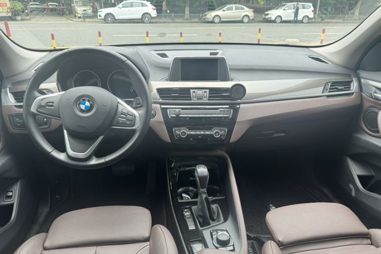 Used BMW X1 2018 sDrive18Li Luxury Model Interior 5
