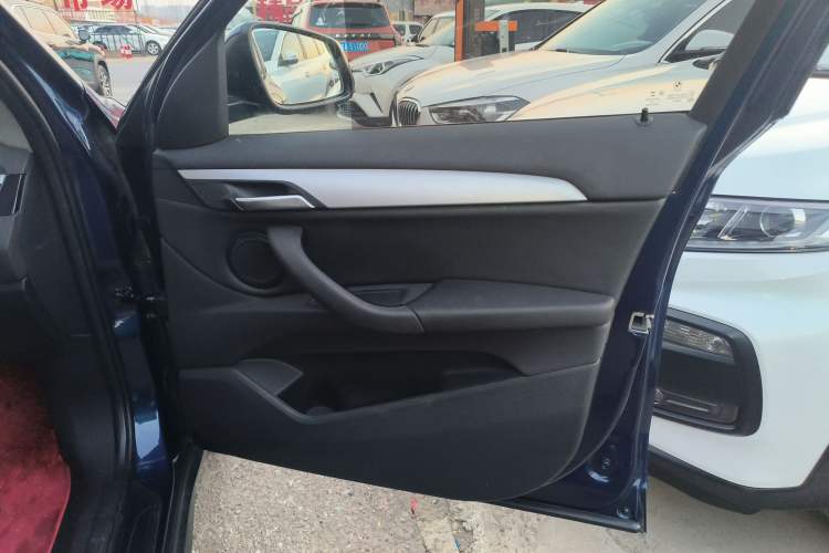 Used BMW X1 2018 sDrive18Li Fashion Model Interior 5