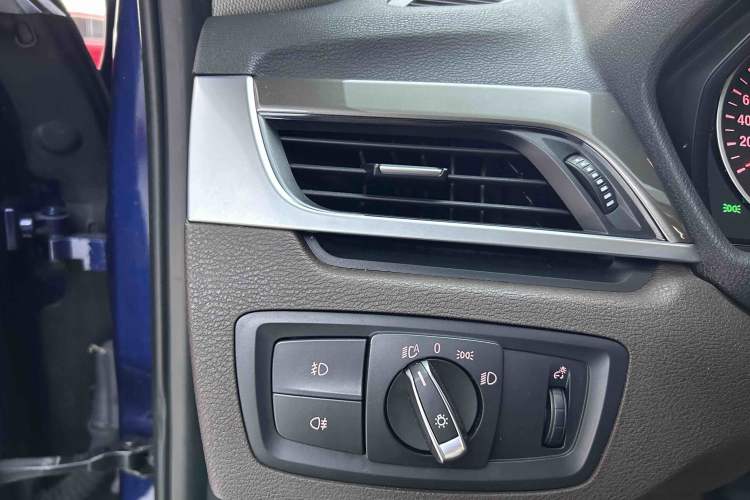 Used BMW X1 2018 sDrive18Li Luxury Model Interior 6