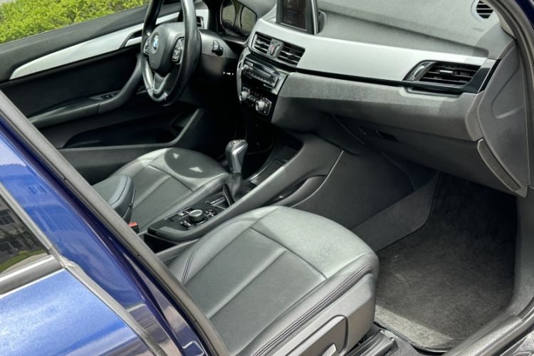 Used BMW X1 2018 sDrive18Li Fashion Model Interior 9
