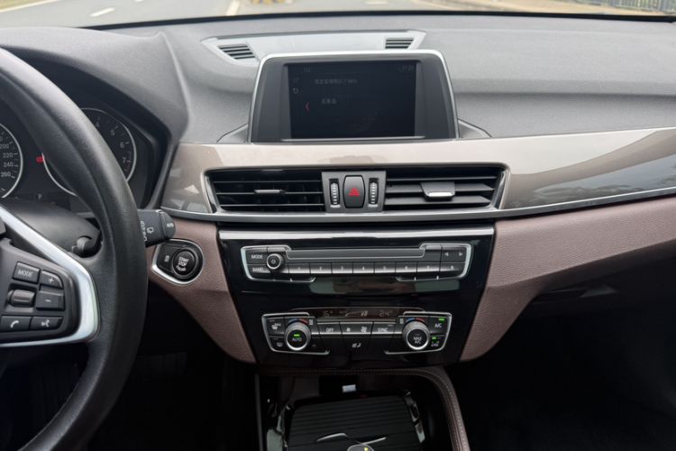 Used BMW X1 2018 sDrive18Li Luxury Model Interior 9