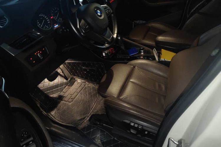 Used BMW X1 2018 xDrive20Li Luxury Edition Left Front Seat