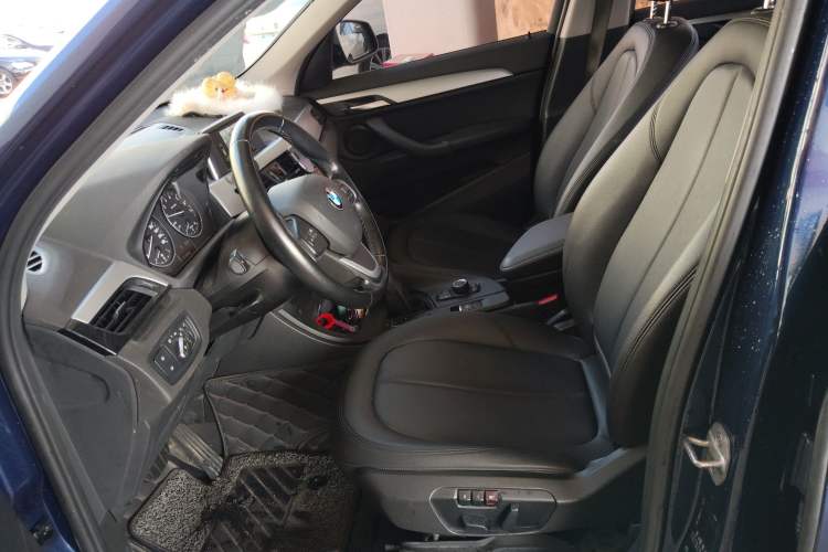 Used BMW X1 2018 sDrive18Li Fashion Model Left Front Seat