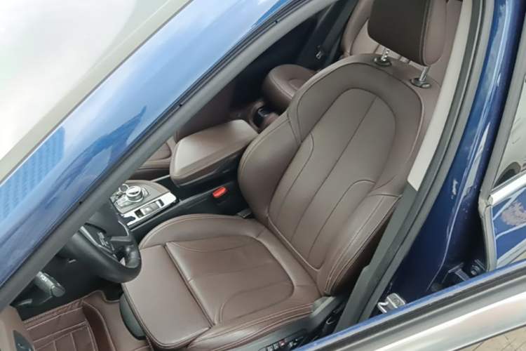 Used BMW X1 2018 xDrive20Li Luxury Edition Left Front Seat