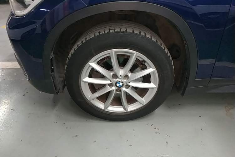 Used BMW X1 2018 sDrive18Li Fashion Model Left Front Wheel Hub