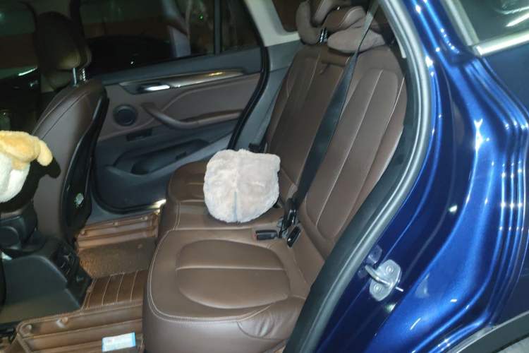 Used BMW X1 2018 xDrive20Li Luxury Edition Left Rear Seat