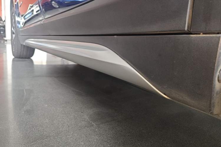 Used BMW X1 2018 sDrive18Li Luxury Model Left Side Sill