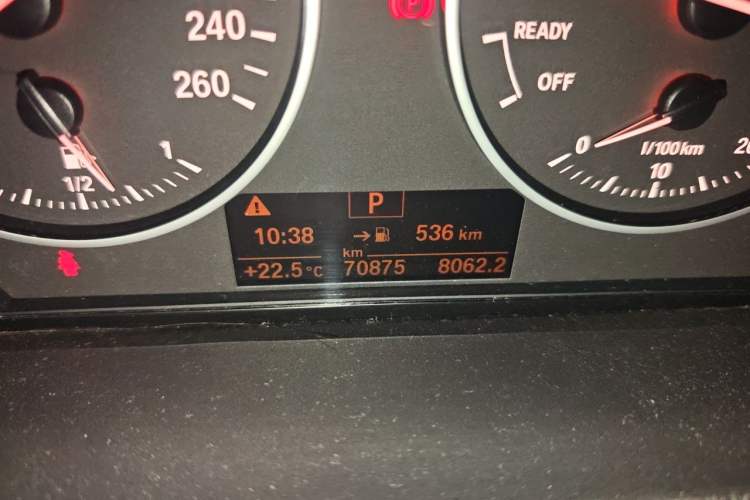 Used BMW X1 2018 sDrive18Li Luxury Model Odometer Close Up