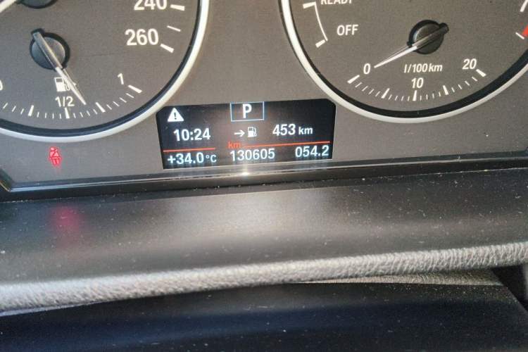 Used BMW X1 2018 sDrive18Li Luxury Model Odometer Close Up