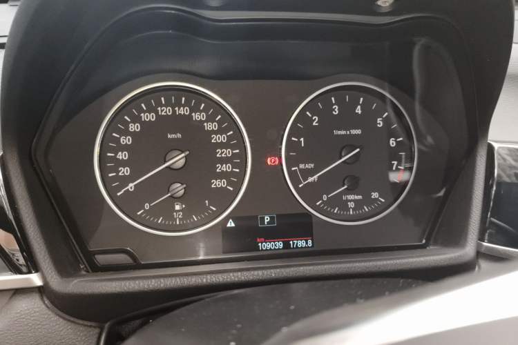 Used BMW X1 2018 sDrive18Li Luxury Model Odometer Close Up