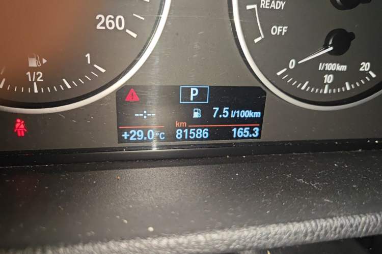 Used BMW X1 2018 sDrive18Li Luxury Model Odometer Close Up