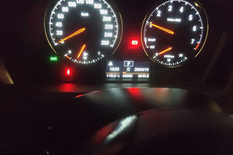 Used BMW X1 2018 sDrive20Li Leading Model Odometer Close Up