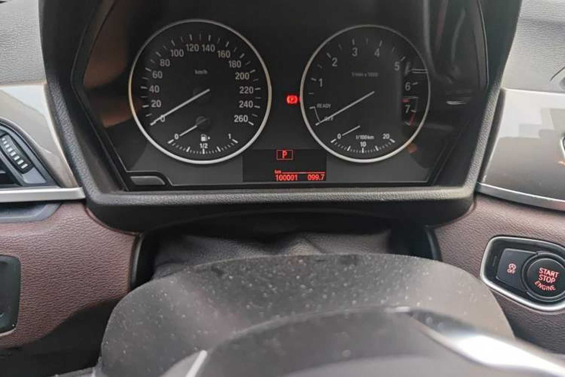 Used BMW X1 2018 sDrive18Li Luxury Model Odometer Close Up