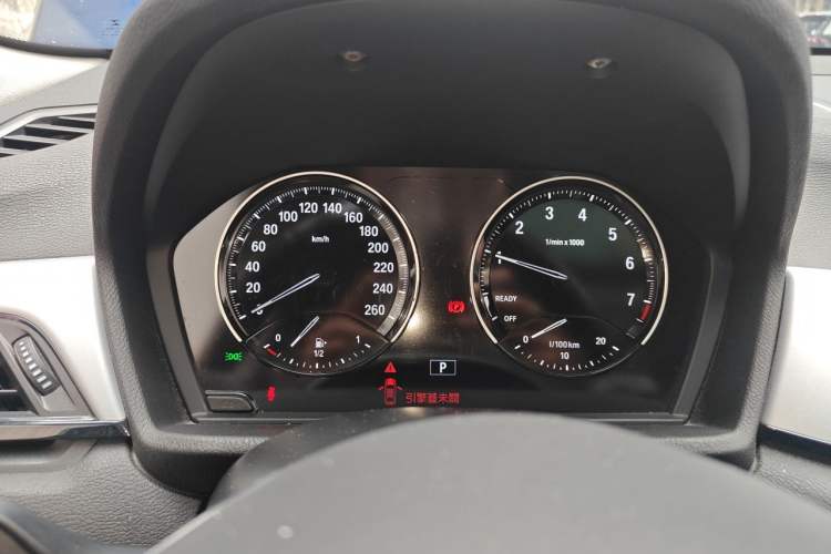 Used BMW X1 2018 sDrive20Li Leading Model Odometer Close Up