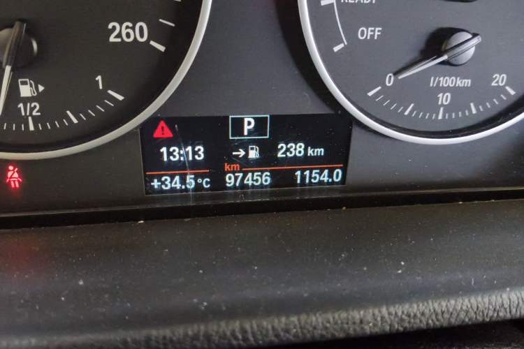 Used BMW X1 2018 sDrive18Li Luxury Model Odometer Close Up