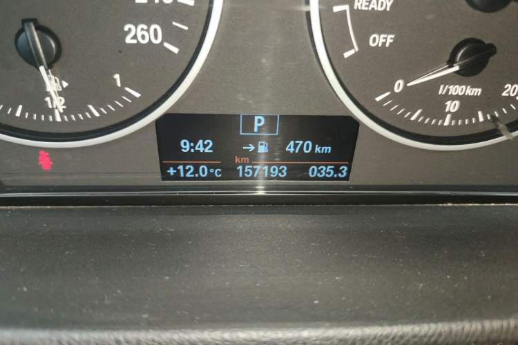 Used BMW X1 2018 sDrive18Li Luxury Model Odometer Close Up