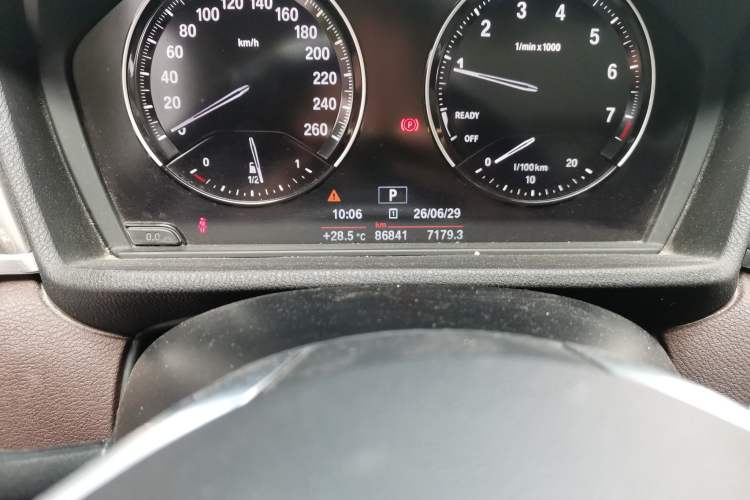 Used BMW X1 2018 sDrive18Li Luxury Model Odometer Close Up