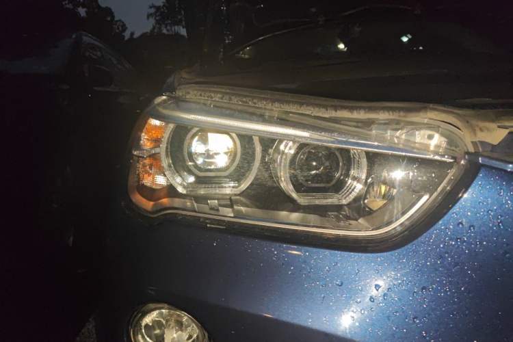 Used BMW X1 2018 sDrive18Li Luxury Model Right Front Headlight