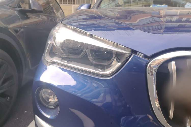 Used BMW X1 2018 sDrive18Li Luxury Model Right Front Headlight