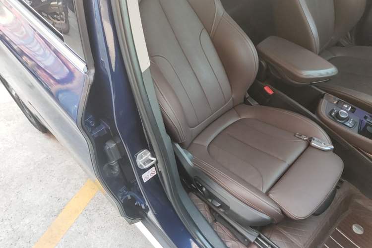 Used BMW X1 2018 sDrive18Li Luxury Model Right Front Seat