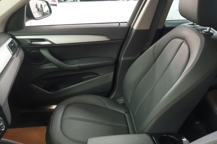 Used BMW X1 2018 sDrive18Li Fashion Model Right Front Seat