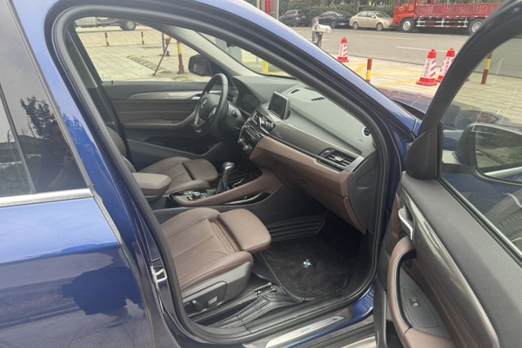 Used BMW X1 2018 sDrive18Li Luxury Model Right Front Seat