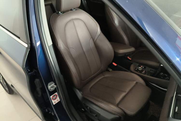Used BMW X1 2018 sDrive18Li Luxury Model Right Front Seat