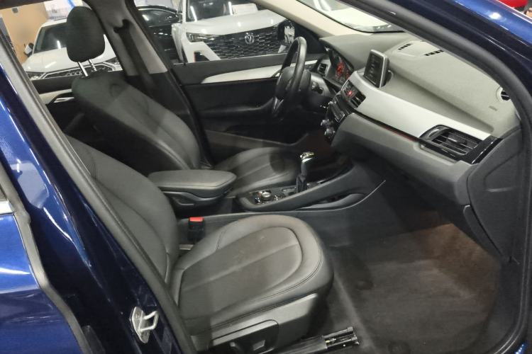 Used BMW X1 2018 sDrive20Li Leading Model Right Front Seat
