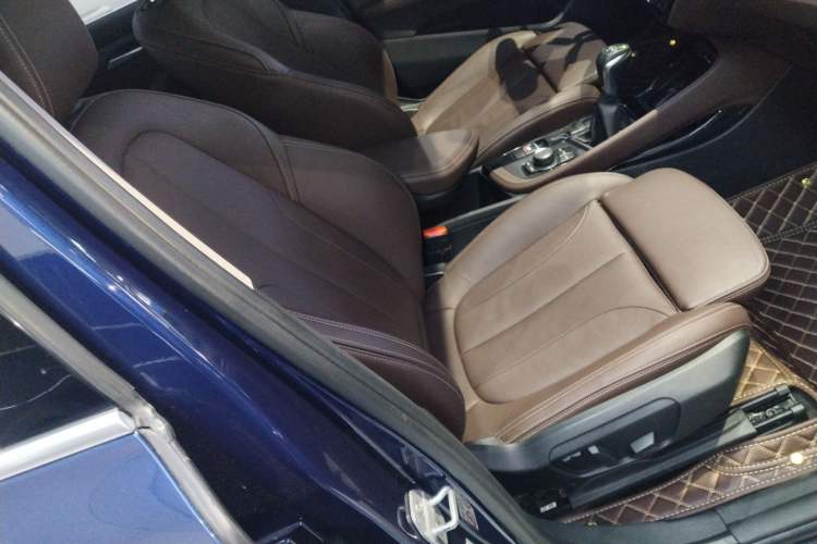 Used BMW X1 2018 sDrive18Li Luxury Model Right Front Seat