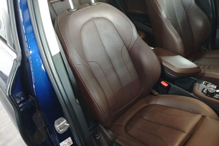 Used BMW X1 2018 sDrive18Li Luxury Model Right Front Seat