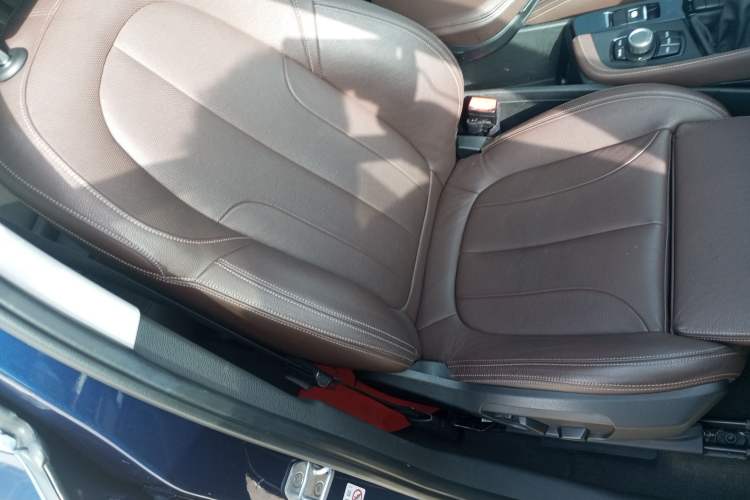 Used BMW X1 2018 sDrive18Li Luxury Model Right Front Seat