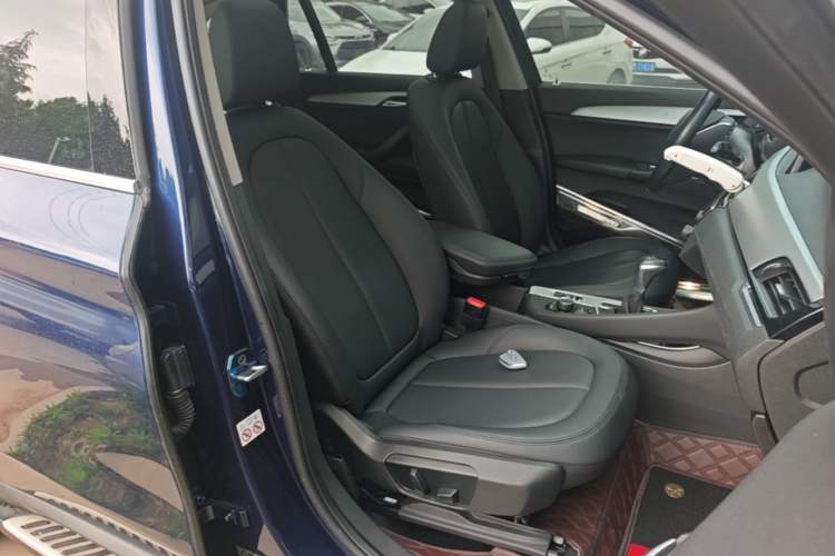Used BMW X1 2018 sDrive20Li Leading Model Right Front Seat
