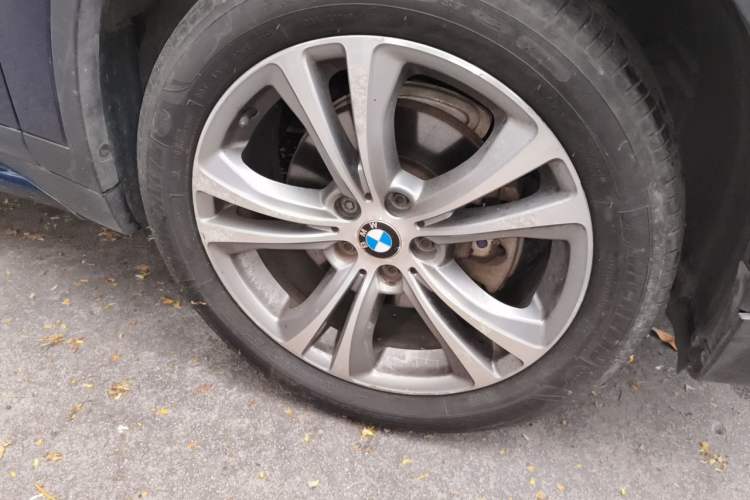 Used BMW X1 2018 sDrive18Li Luxury Model Right Front Wheel Hub