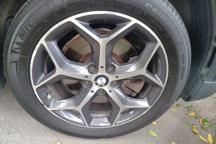 Used BMW X1 2018 xDrive20Li Luxury Edition Right Front Wheel Hub