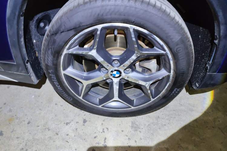 Used BMW X1 2018 xDrive20Li Luxury Model Right Front Wheel Hub