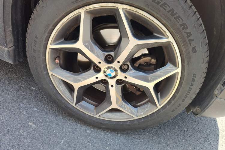 Used BMW X1 2018 sDrive18Li Luxury Model Right Front Wheel Hub