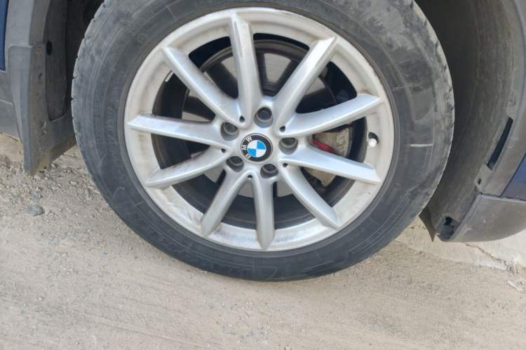 Used BMW X1 2018 sDrive18Li Fashion Model Right Front Wheel Hub