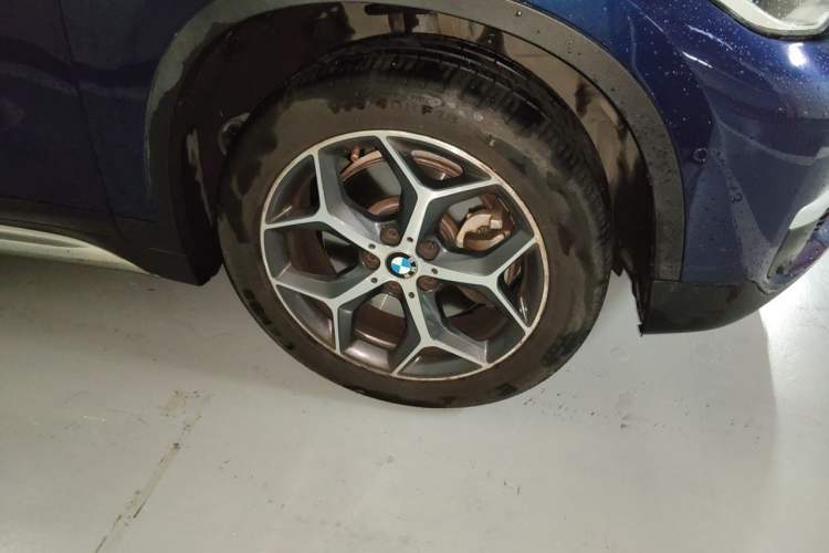 Used BMW X1 2018 xDrive20Li Luxury Model Right Front Wheel Hub