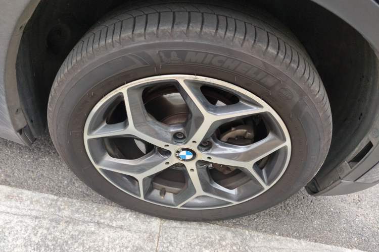 Used BMW X1 2018 sDrive18Li Luxury Model Right Front Wheel Hub