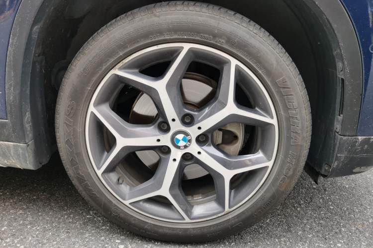 Used BMW X1 2018 sDrive18Li Luxury Model Right Front Wheel Hub
